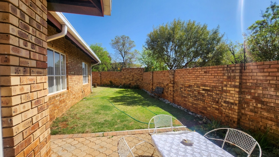 3 Bedroom Property for Sale in Adamayview North West